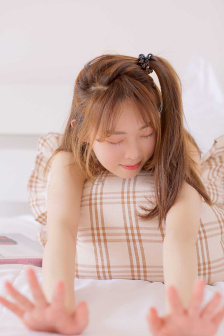 ai一键擦衣服软件